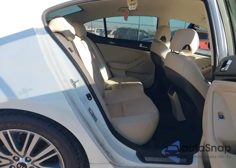 2016 Kia Cadenza z USA, uszkodzony, nr VIN KNALN4D7XG5221483